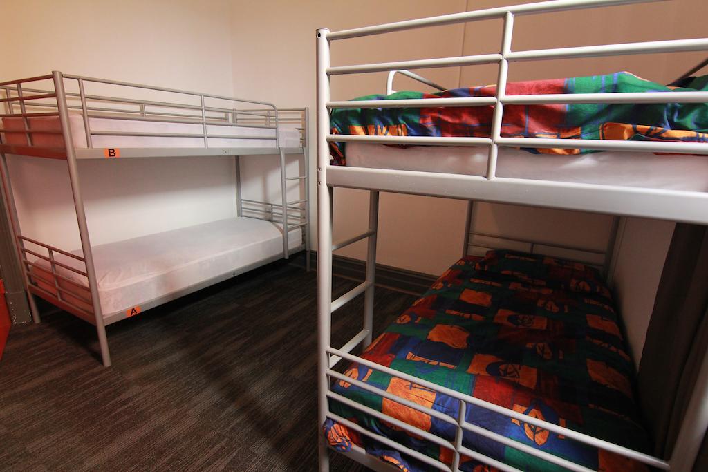 Haus Accommodation - Note - Valid Passport Required To Check-In Пърт Екстериор снимка
