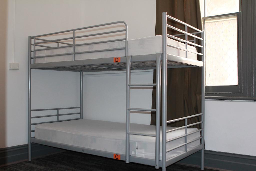 Haus Accommodation - Note - Valid Passport Required To Check-In Пърт Екстериор снимка