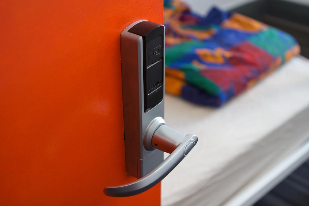 Haus Accommodation - Note - Valid Passport Required To Check-In Пърт Стая снимка