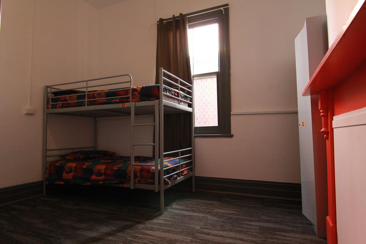Haus Accommodation - Note - Valid Passport Required To Check-In Пърт Екстериор снимка